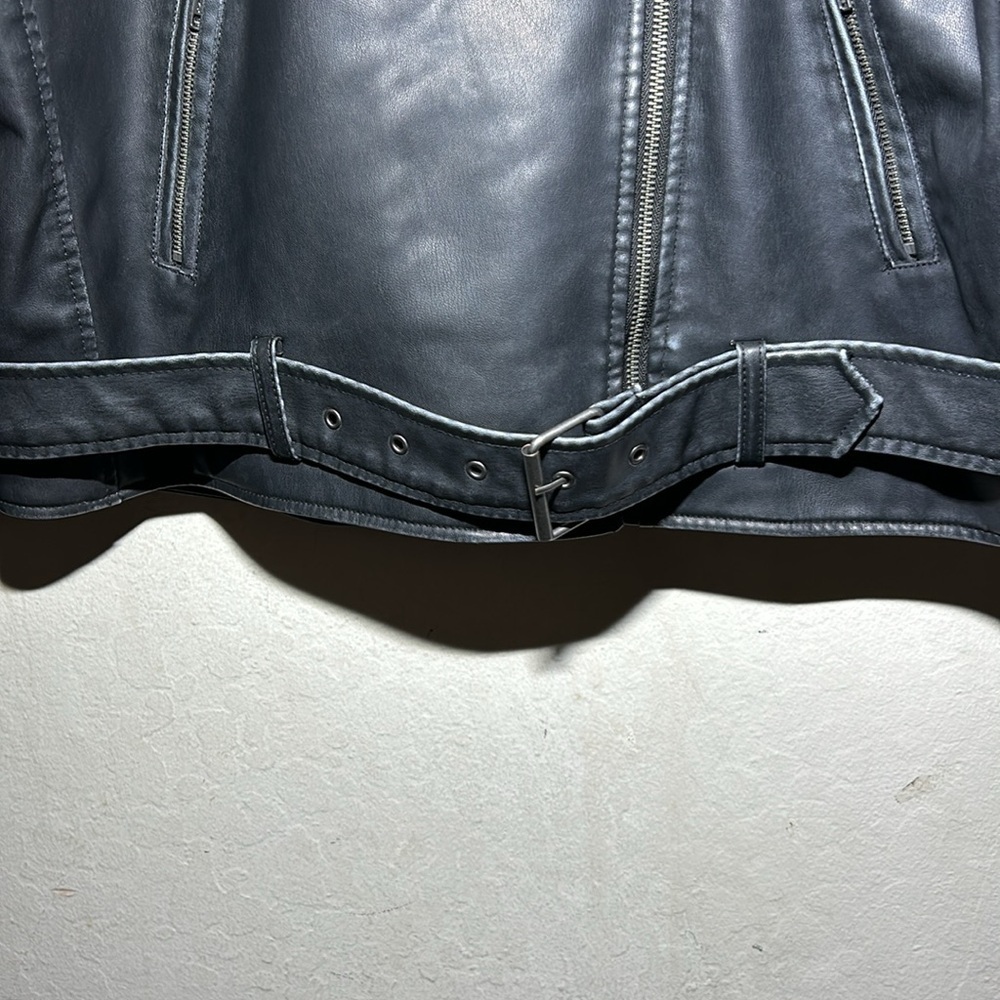 Wild Fable Faux Leather Oversized Moto Jacket Size Medium NWT - Picture 6 of 11